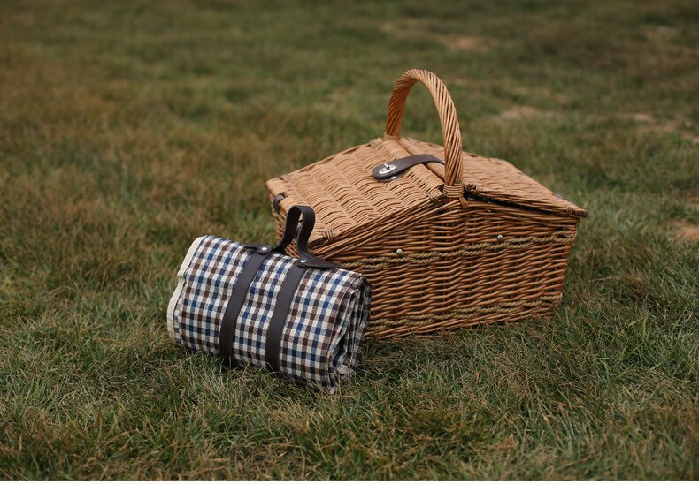 Vintage Family Storage Basket for Picnic